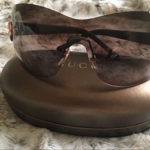 Gucci Sunglasses GG 4200 S